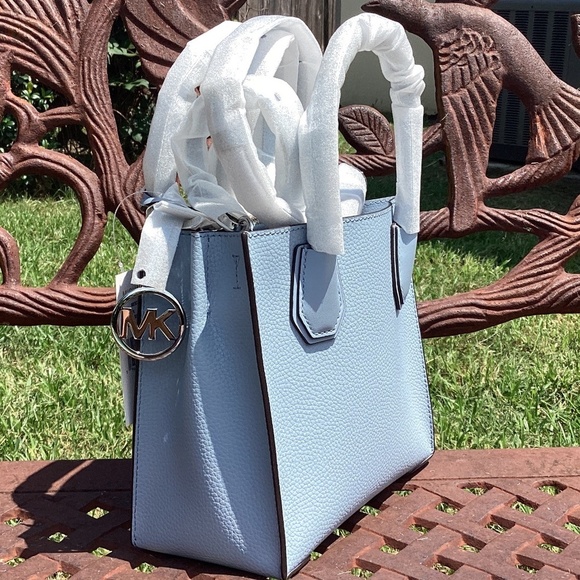 NWT Michael Kors Mercer Medium Pebbled Leather Crossbody Bag In Pale Blue/Silver - Picture 5 of 9